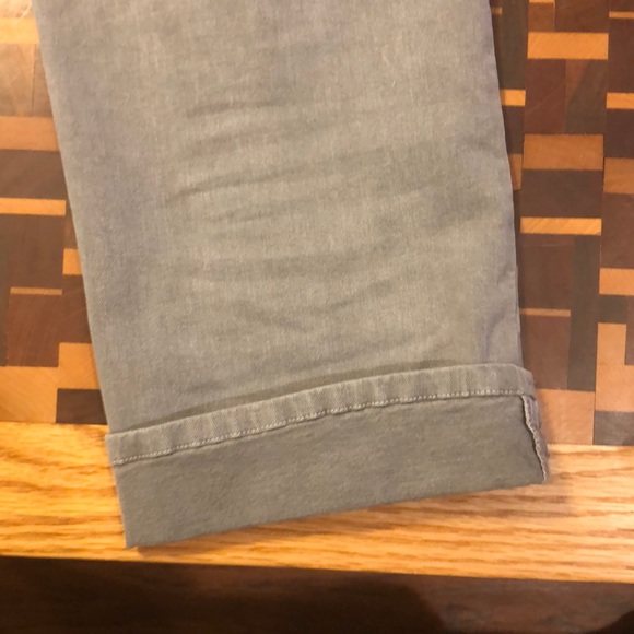 Capris - Picture 4 of 4